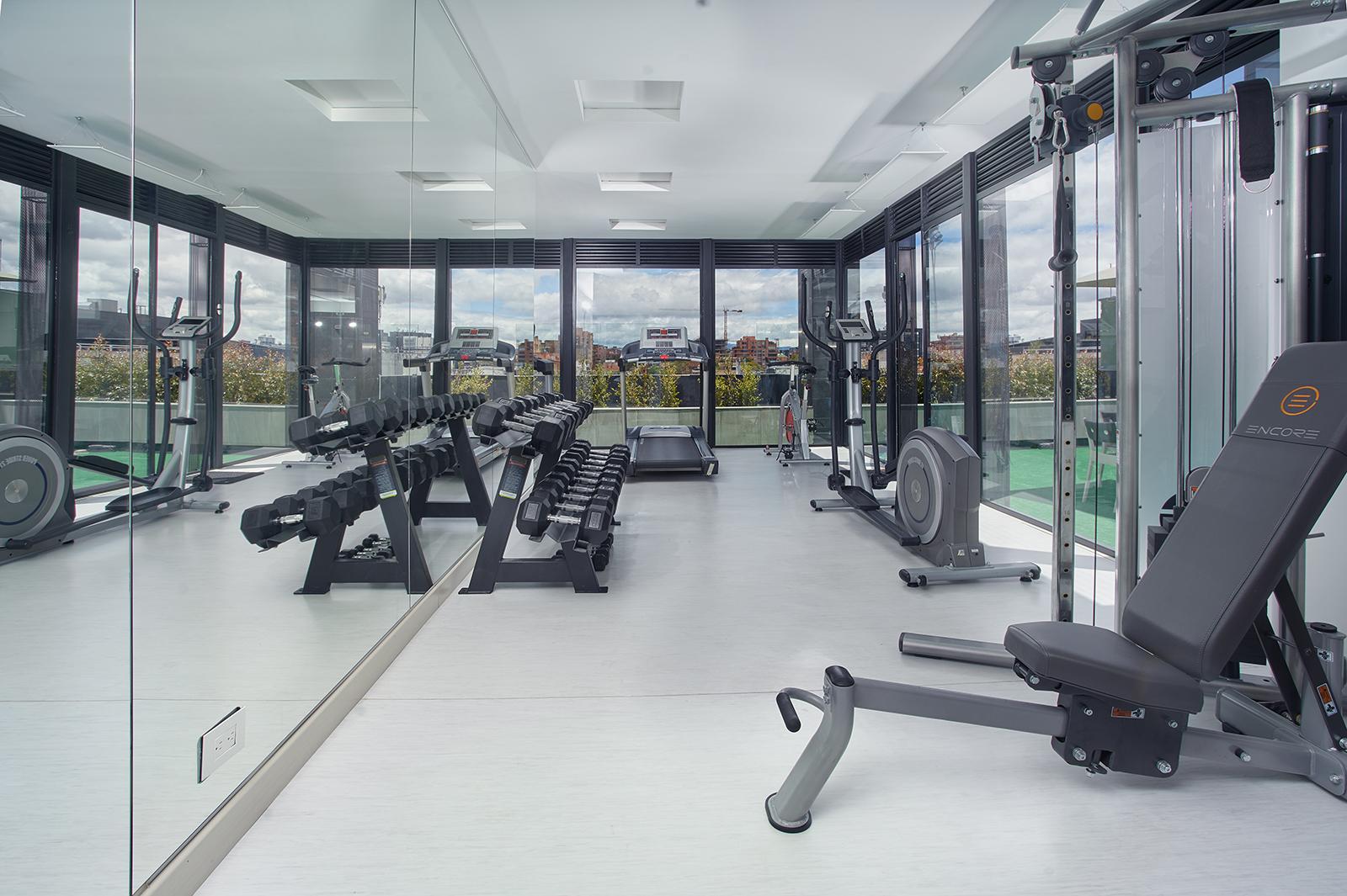 Hotel 100 Luxury Suites By Preferred Богота Экстерьер фото The gym at the London Business School